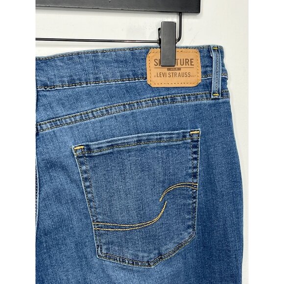 Levis Jeans Womens Size 14 32 Large Mid Rise Capri Denim Pants Stretch Blue Fall - Picture 16 of 16